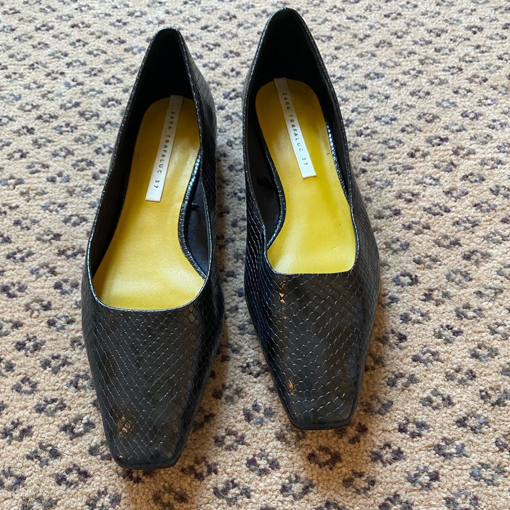 Zara flats
